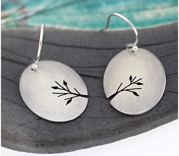 Leafy Branches Oval Earrings - Silent Goddess